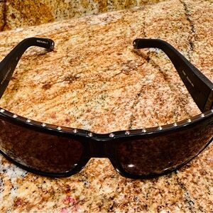 Rock & Republic Sunglasses with Studded Detail and Skull Accents. Super Rare!!